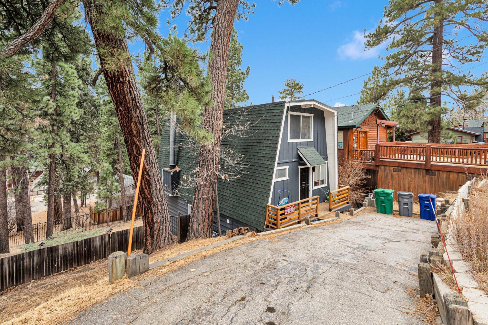 Cozy Crescent Tree Cabin Near Bear Mountain ビッグ・ベアー・レイク エクステリア 写真