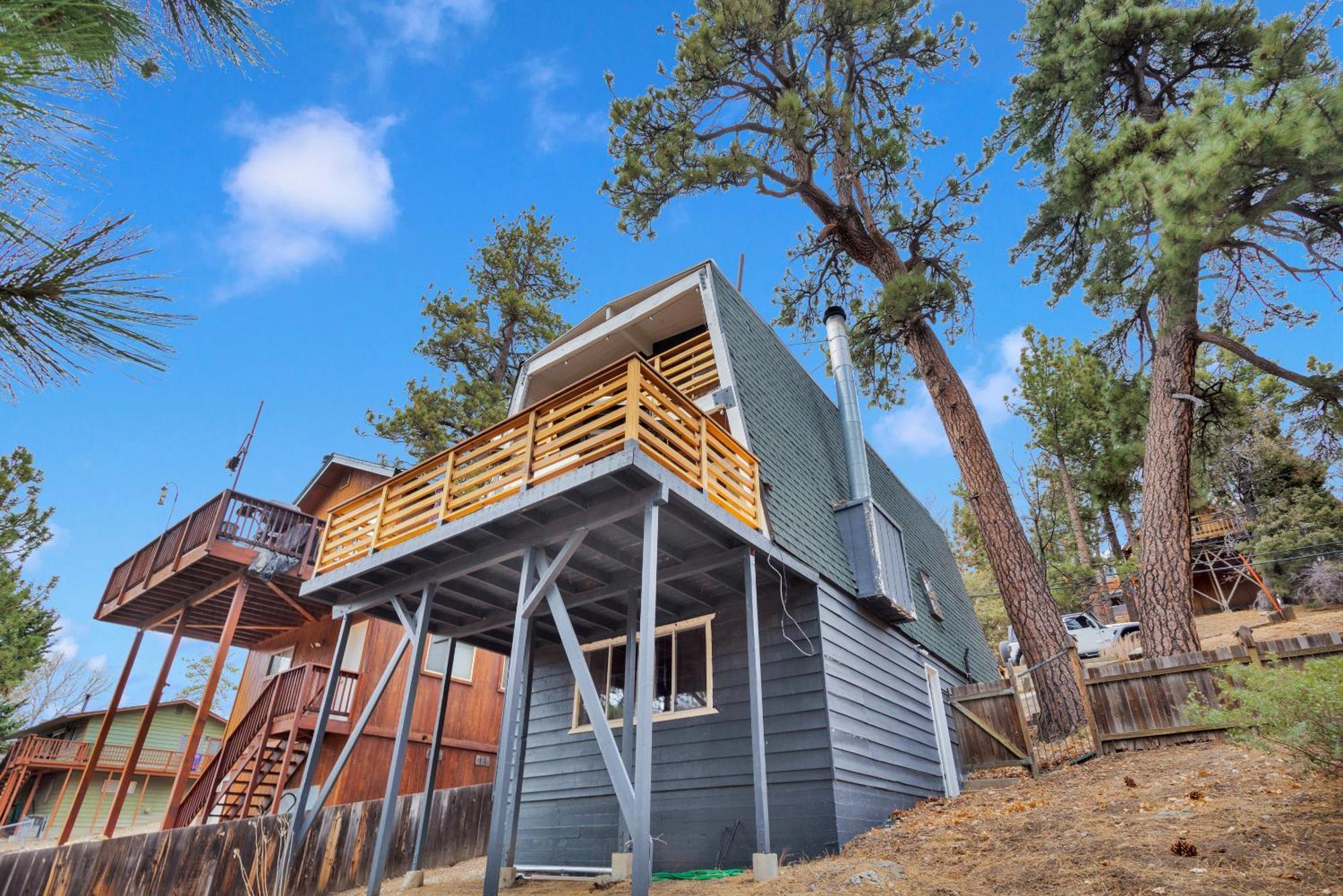 Cozy Crescent Tree Cabin Near Bear Mountain ビッグ・ベアー・レイク エクステリア 写真