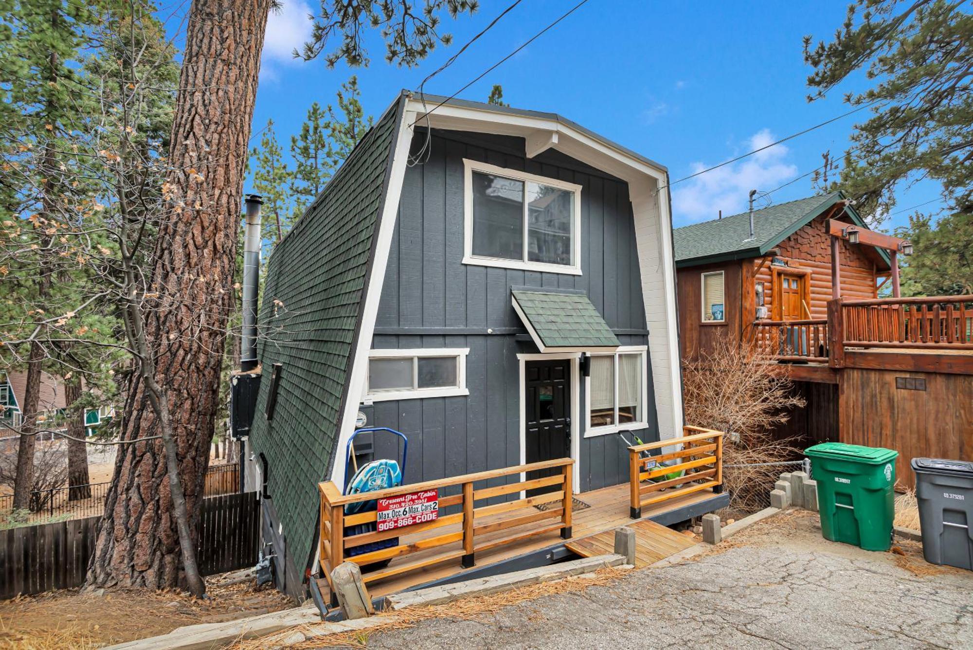 Cozy Crescent Tree Cabin Near Bear Mountain ビッグ・ベアー・レイク エクステリア 写真